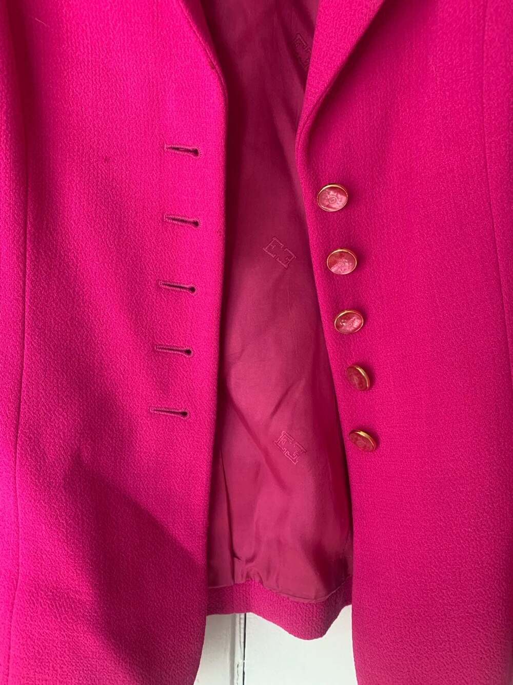 Escada Vintage Hot Pink Crepe Wool Blazer with Decorative Gold Tone Buttons - Picture 3 of 7